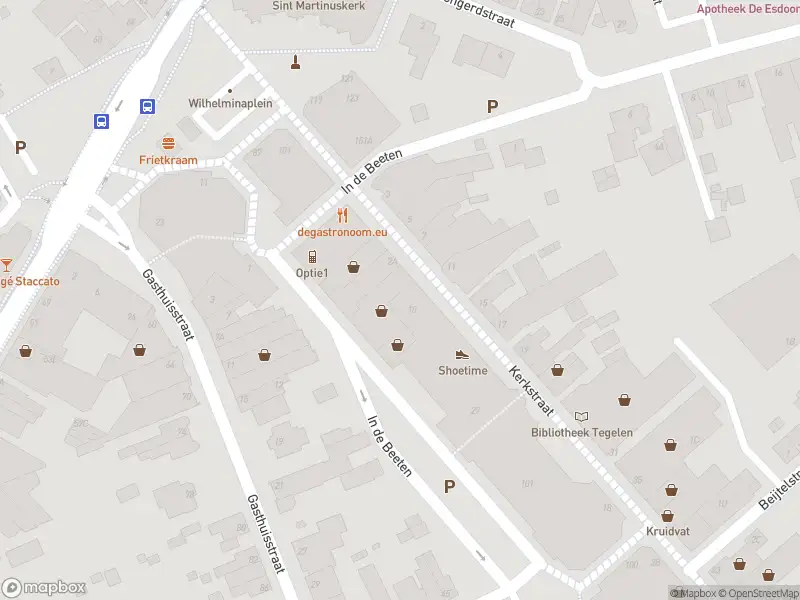 Brandweer met grote spoed naar de In de Beeten in Tegelen vanwege voertuigbrand