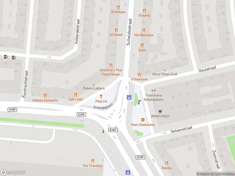 Ambulance met gepaste spoed naar de Scheldeplein in Amsterdam