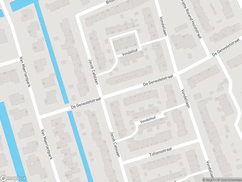 Ambulance met gepaste spoed naar de De Genestetstraat in Capelle aan den IJssel