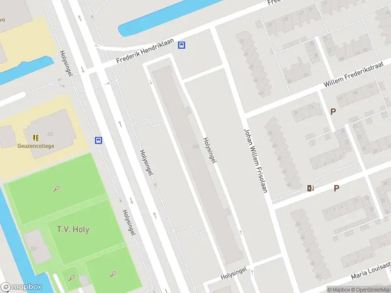 Ambulance met grote spoed naar de Holysingel in Vlaardingen