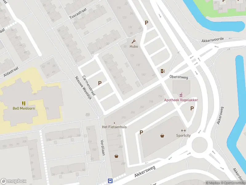 Ambulance met gepaste spoed naar de Carmenstraat in Spijkenisse