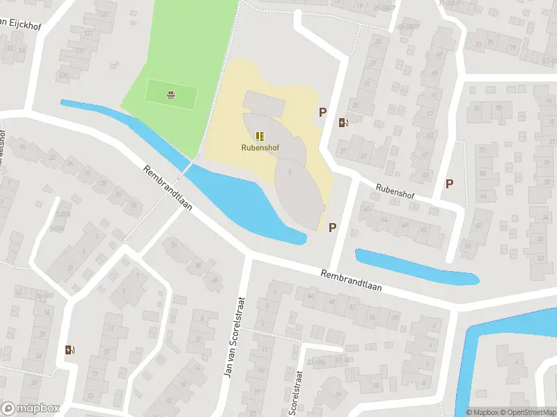 Brandweer en politie met grote spoed naar de Ferdinand Bolstraat in Oosterhout