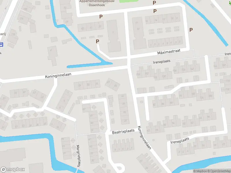 Ambulance met grote spoed naar de Koninginnelaan in Hellevoetsluis