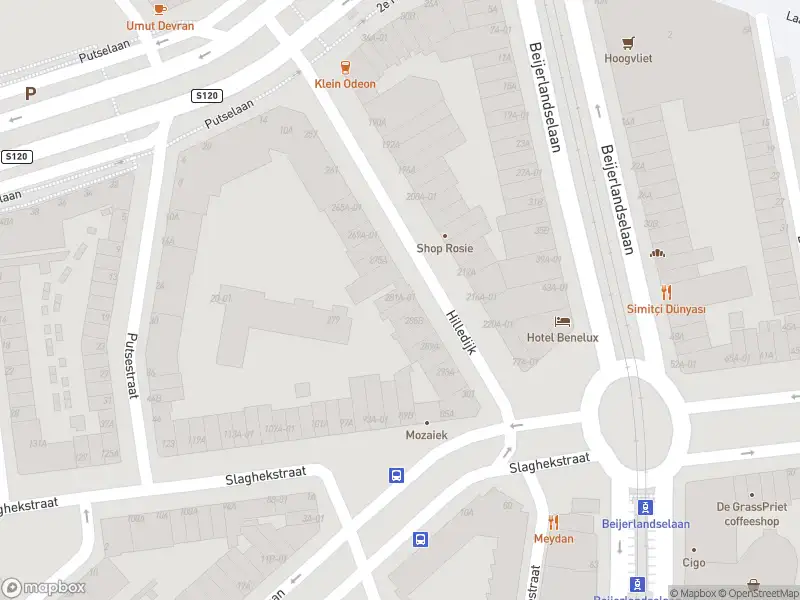 Ambulance met grote spoed naar de Hilledijk in Rotterdam