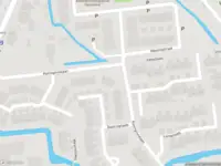 Ambulance met grote spoed naar de Koninginnelaan in Hellevoetsluis