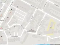 Ambulance met grote spoed naar de Van der Leestraat in Alblasserdam