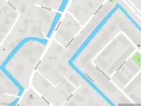 Ambulance met grote spoed naar de Droppinghof in Nootdorp