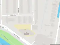 Ambulance met grote spoed naar de Icarusstraat in Rotterdam