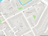 Ambulance met grote spoed naar de Mijnbouwstraat in Delft