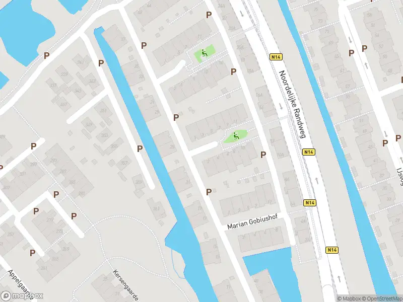 Ambulance met grote spoed naar de Mien Ruysplein in Voorburg