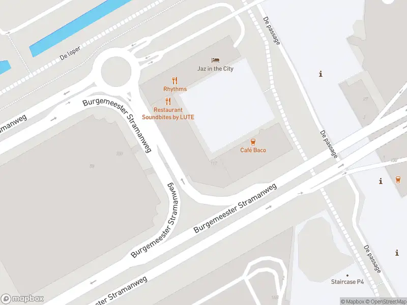 Brandweer met gepaste spoed naar de De passage in Amsterdam