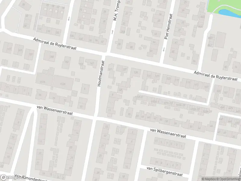 Ambulance met gepaste spoed naar de Houtmanstraat in Oud-Beijerland