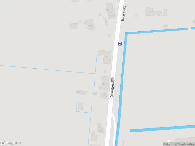 Ambulance met grote spoed naar de Stougjesdijk in Mijnsheerenland