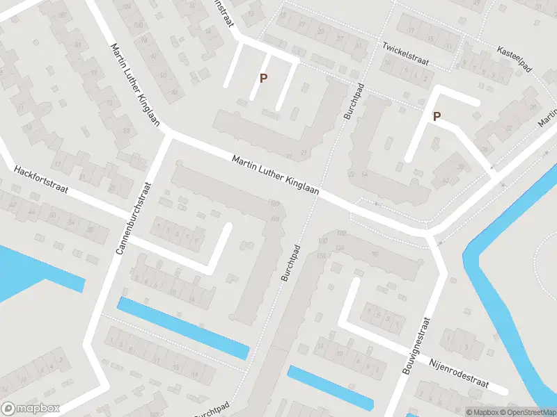 Ambulance met gepaste spoed naar de Burchtpad in Hellevoetsluis