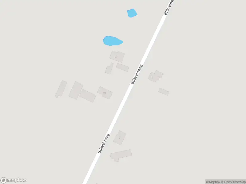 Brandweer met grote spoed naar de Blikveldweg in Emmen vanwege gebouwbrand