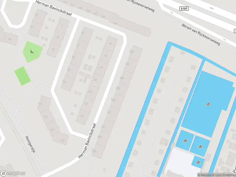 Ambulance met grote spoed naar de Herman Bavinckstraat in Rotterdam