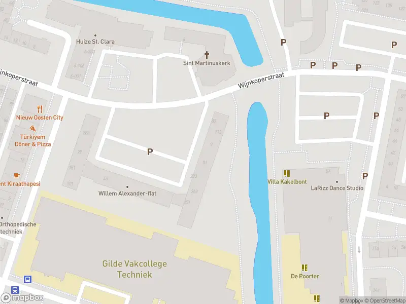 Ambulance met grote spoed naar de Wijnkoperstraat in Gorinchem