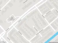 Ambulance met grote spoed naar de Kamerkamp in Velserbroek