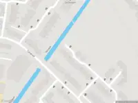 Ambulance met grote spoed naar de Klaproostuin in Zoetermeer