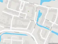 Ambulance met grote spoed naar de Dorlandsweer in Sliedrecht