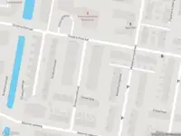 Ambulance met grote spoed naar de Dinteloordstraat in Rotterdam