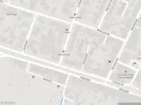 Ambulance met grote spoed naar de Julianastraat in Oude-Tonge