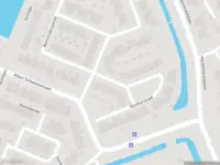 Brandweer met grote spoed naar de Montfoortstraat in Hellevoetsluis vanwege stankoverlast