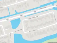 Ambulance met gepaste spoed naar de De Schoolmeesterstraat in Westzaan