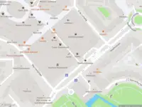 Ambulance met gepaste spoed naar de Stadhuispassage in Spijkenisse