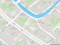 Brandweer met grote spoed naar de Raam in Gouda vanwege afhijsen patient