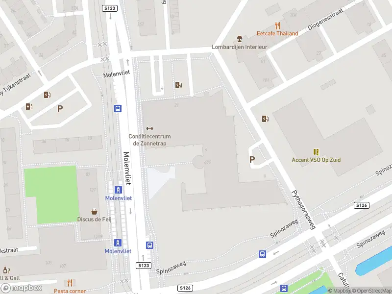 Ambulance met grote spoed naar de Molenvliet in Rotterdam