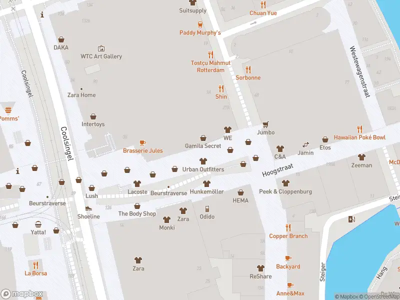 Ambulance met gepaste spoed naar de Beursplein in Rotterdam