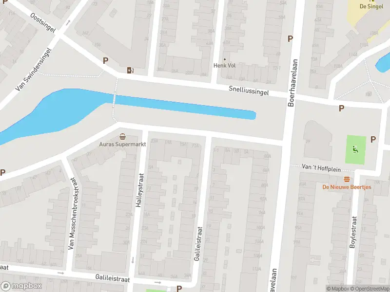 Ambulance met grote spoed naar de Swammerdamsingel in Schiedam