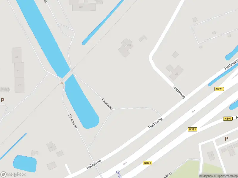 Politie met grote spoed naar de Halteweg in Emmen vanwege ongeval met letsel