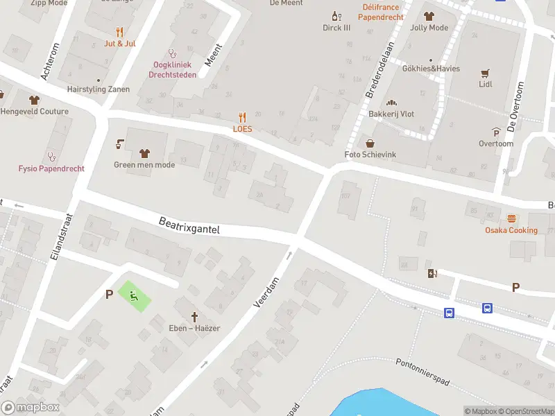 Ambulance met gepaste spoed naar de Veerdam in Papendrecht