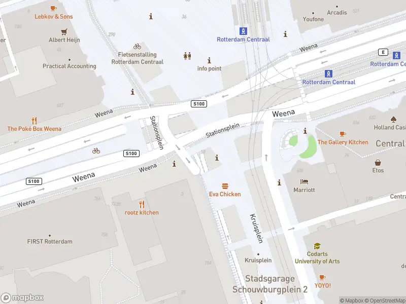 Ambulance met gepaste spoed naar de Weena in Rotterdam