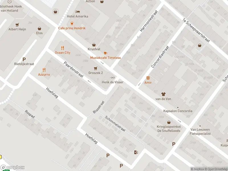 Ambulance met grote spoed naar de Blesstraat in Hoek van Holland