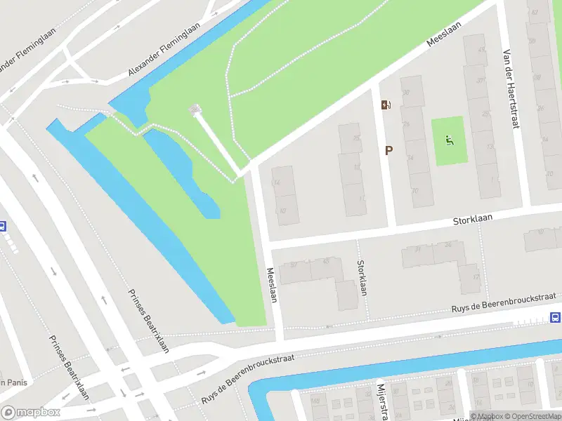 Brandweer met gepaste spoed naar de Meeslaan in Delft