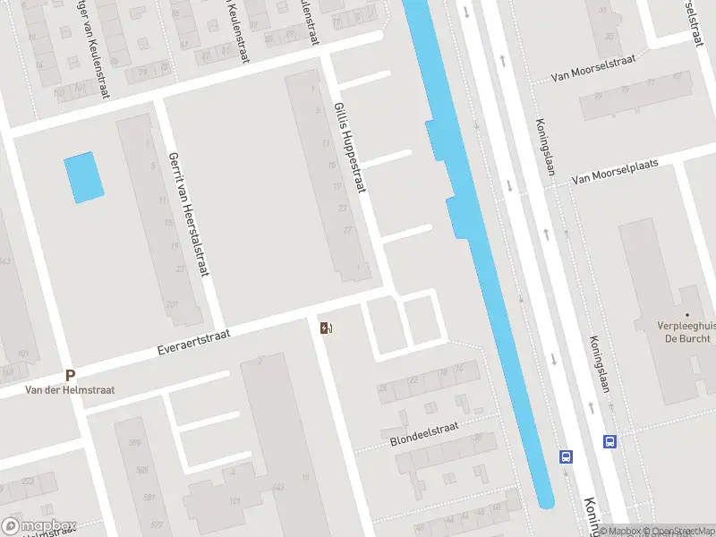 Ambulance met grote spoed naar de Everaertstraat in Rotterdam