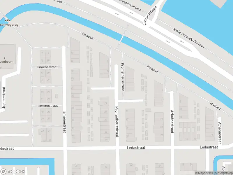 Brandweer met gepaste spoed naar de Prometheusstraat in Rotterdam