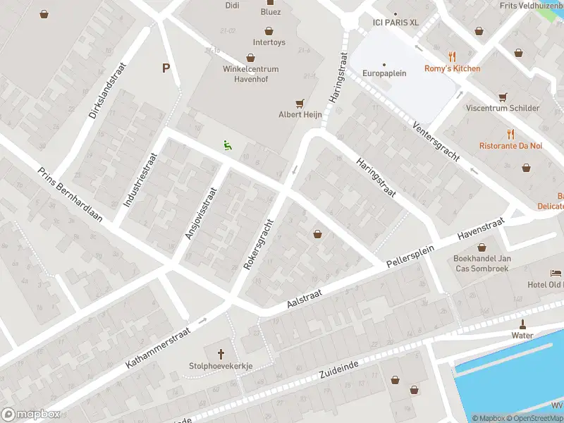 Ambulance met gepaste spoed naar de Rokersgracht in Volendam