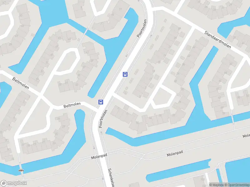 Ambulance met grote spoed naar de Zaagmolen in Capelle aan den IJssel