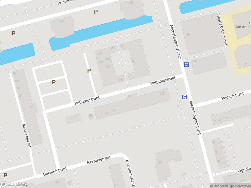 Ambulance met grote spoed naar de Palladiostraat in Rotterdam