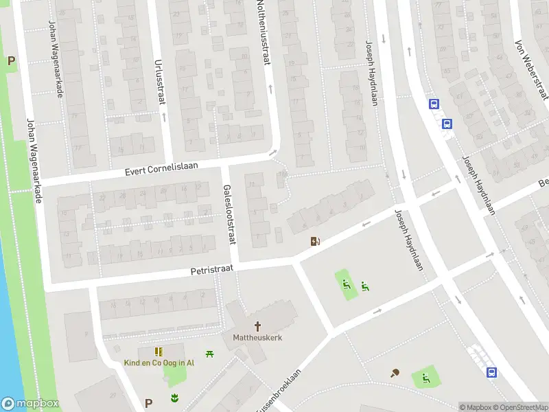 Politie naar de Graadt van Roggenweg in Utrecht vanwege aanrijding met letsel