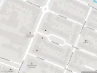 Ambulance met grote spoed naar de Oranjeplein in Zwijndrecht