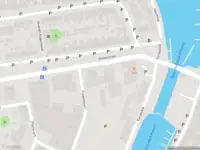 Ambulance naar de Neckerstraat in Purmerend vanwege ongeval met letsel