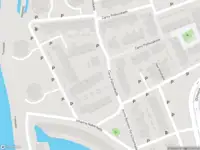 Ambulance met gepaste spoed naar de Carry Pothuiskade in Vlaardingen