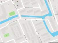 Ambulance met gepaste spoed naar de Willem Kloospad in Delft