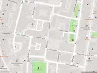 Brandweer met grote spoed naar de Boterstraat in Schiedam vanwege gebouwbrand