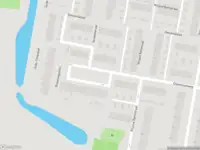 Ambulance met grote spoed naar de Biezelingeplein in Rotterdam